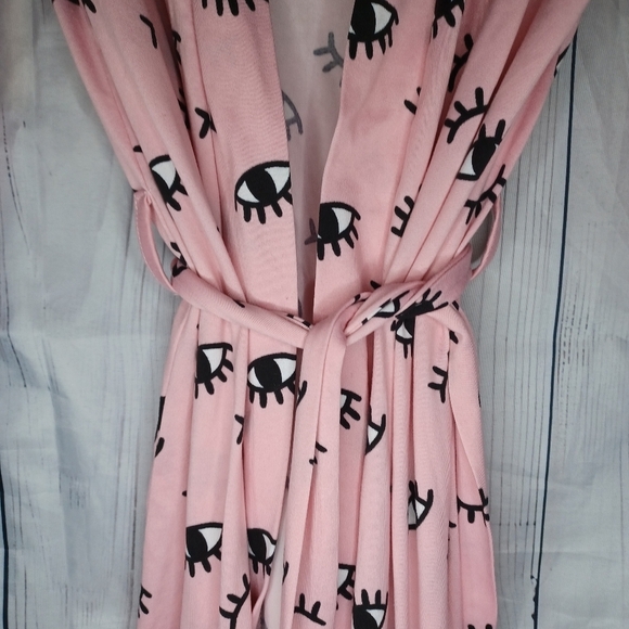 Spoiled Angel Pink Robe with Eye Print - Picture 6 of 12